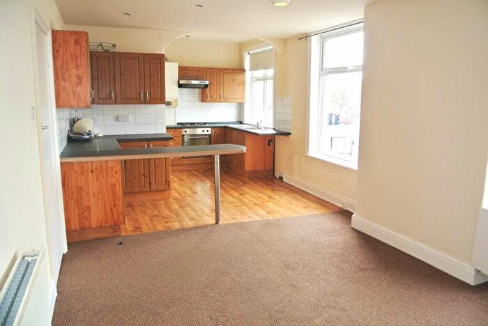 2 Bedroom Maisonette To Rent In Lytham Road, Blackpool, FY4