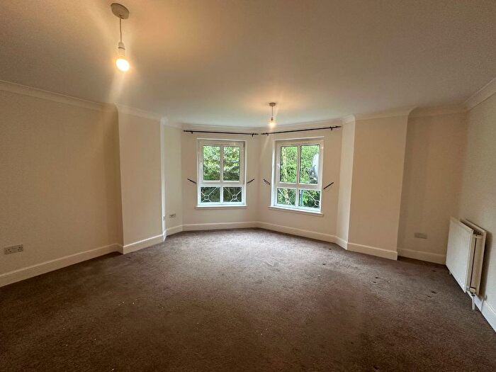 2 Bedroom Flat To Rent In Flat, St Clair Road, Edinburgh, EH6