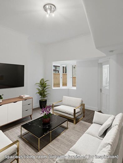 3 Bedroom Property To Rent In Anne Of Cleves Road, Dartford, DA1