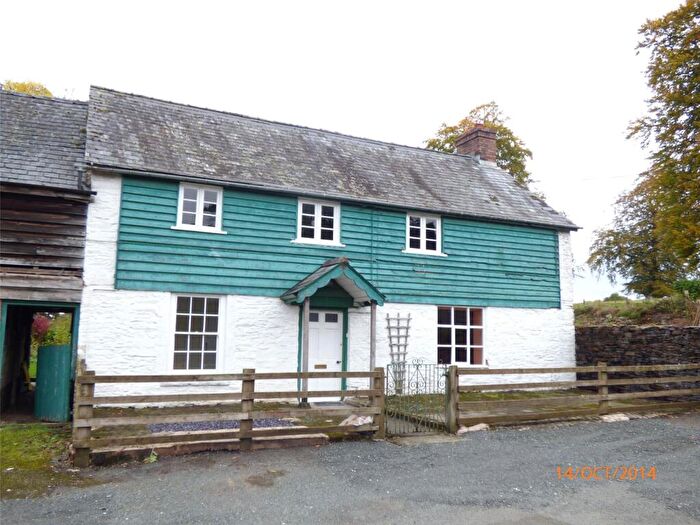 3 Bedroom Semi-Detached House To Rent In Cefn Dyrys, Llanelwedd, Builth Wells, Powys, LD2