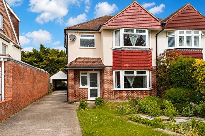 3 Bedroom Semi-Detached House For Sale In Grosvenor Road, Staines-Upon-Thames, TW18