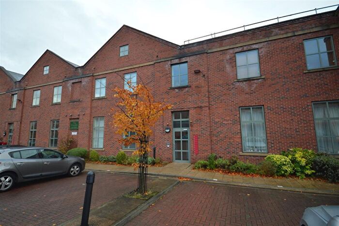 1 Bedroom Flat To Rent In The Foundry, Camlough Walk, Chesterfield, S41