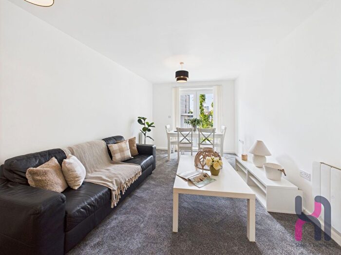 2 Bedroom Flat To Rent In Elmira Way, Brindley House, M5
