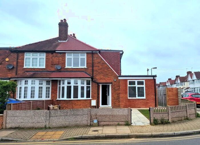 5 Bedroom Semi-Detached House To Rent In Roch Avenue, Edgware, HA8