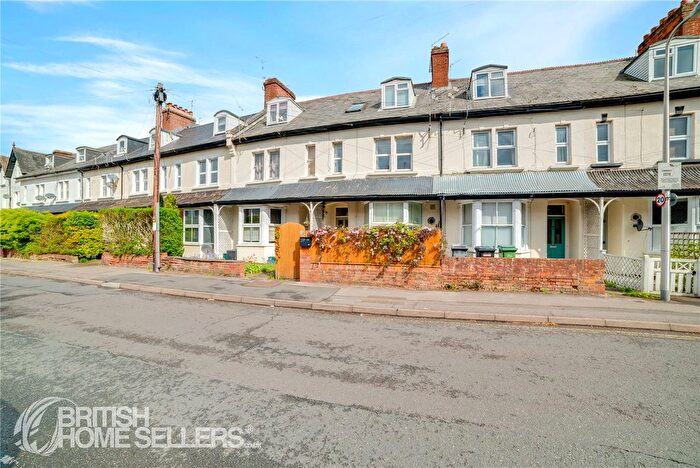 1 Bedroom Flat For Sale In Craven Road, Newbury, Berkshire, RG14