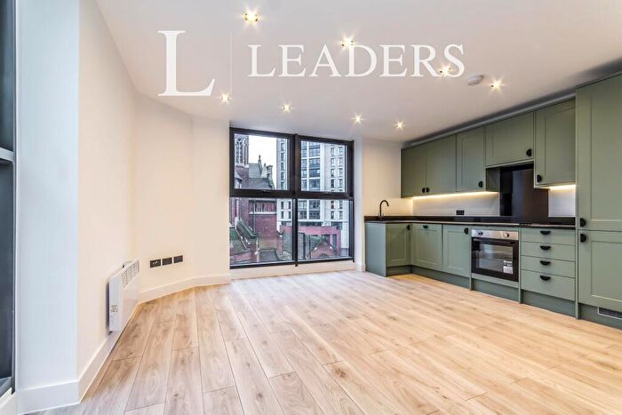 3 Bedroom Apartment To Rent In St Michaels Road, CR9