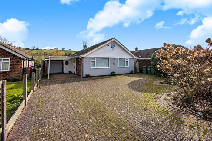 4 Bedroom Detached Bungalow For Sale In Hog Green, Elham, CT4