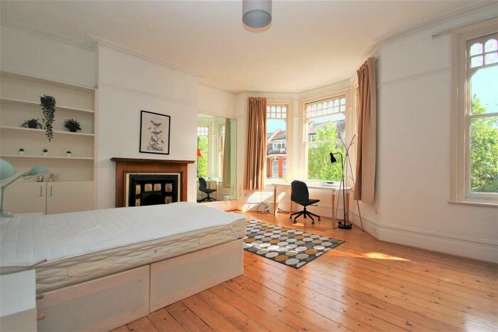 Studio To Rent In Sotheby Road, N5