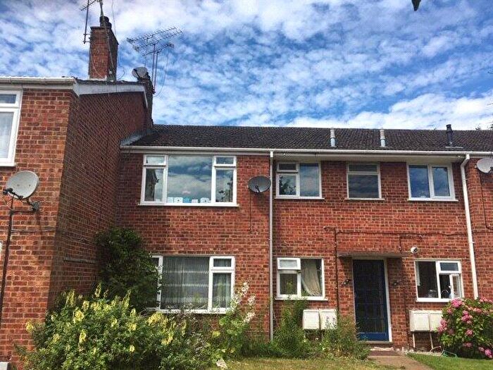 2 Bedroom Apartment To Rent In Russell Court, Blackwater, Camberley, GU17