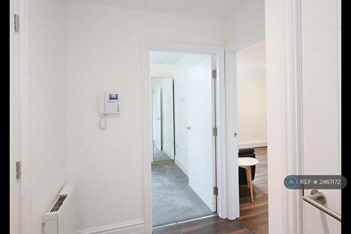 1 Bedroom Flat To Rent In East Parade, Leeds, LS1