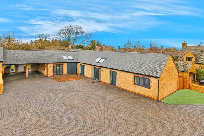 2 Bedroom Detached Bungalow For Sale In High Street, Cranford, Kettering, NN14