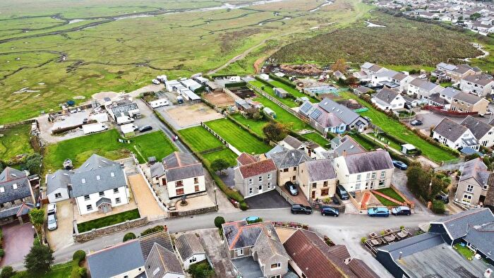 3 Bedroom Detached House For Sale In Pencaerfenni Lane, Crofty, Swansea, West Glamorgan, SA4