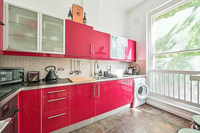 1 Bedroom Flat To Rent In Swiss Cottage, Swiss Cottage, London, NW3