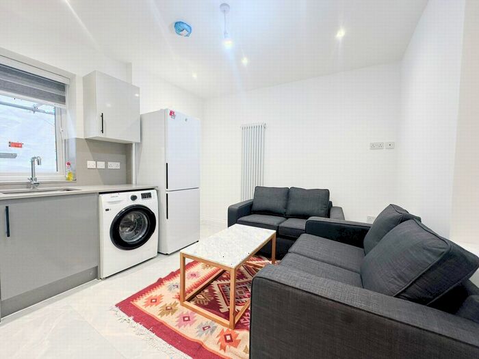 4 Bedroom Flat To Rent In Millers Terrace, London, E8