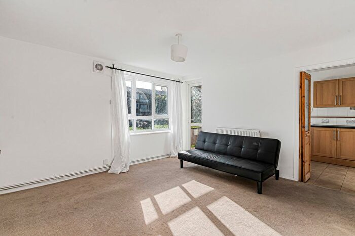 1 Bedroom Flat For Sale In Leigham Court Road, London, SW16