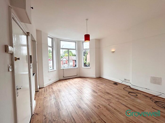 1 Bedroom Flat To Rent In Withington Road, Manchester, M16