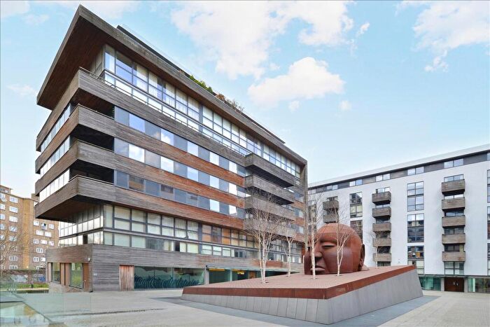 2 Bedroom Apartment For Sale In Gainsborough Studios, Hoxton, N1