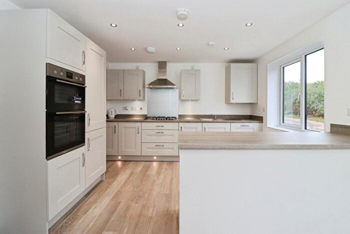 4 Bedroom Detached House For Sale In Hutchinson Road, Yate, Bristol, Gloucestershire, BS37