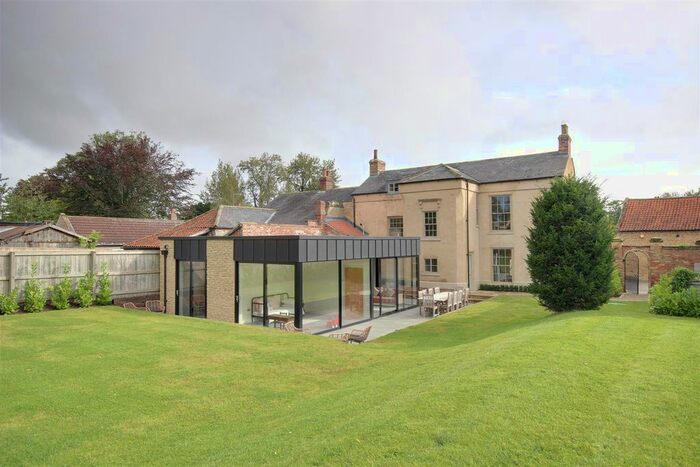 4 Bedroom Detached House For Sale In Main Street, Hotham, York, YO43