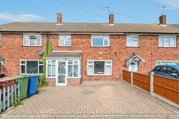 3 Bedroom Terraced House For Sale In St. Michaels Road, Grays, Essex, RM16