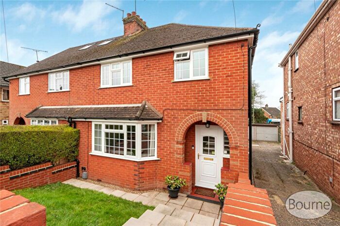 3 Bedroom Semi Detached House For Sale In Pennings Avenue, Guildford, Surrey, GU2