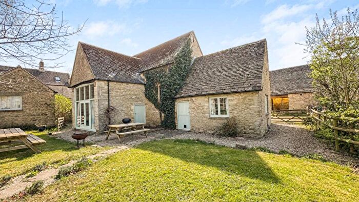 5 Bedroom Link Detached House For Sale In The Butts, Poulton, Cirencester, Gloucestershire, GL7