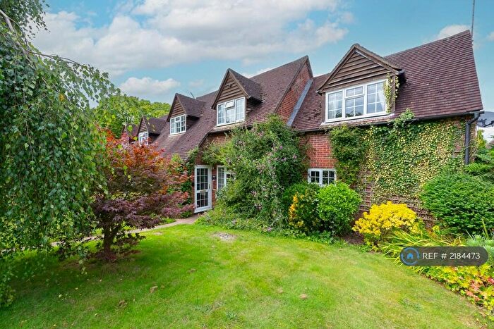 3 Bedroom Detached House To Rent In Bigfrith Lane, Cookham, Maidenhead, SL6