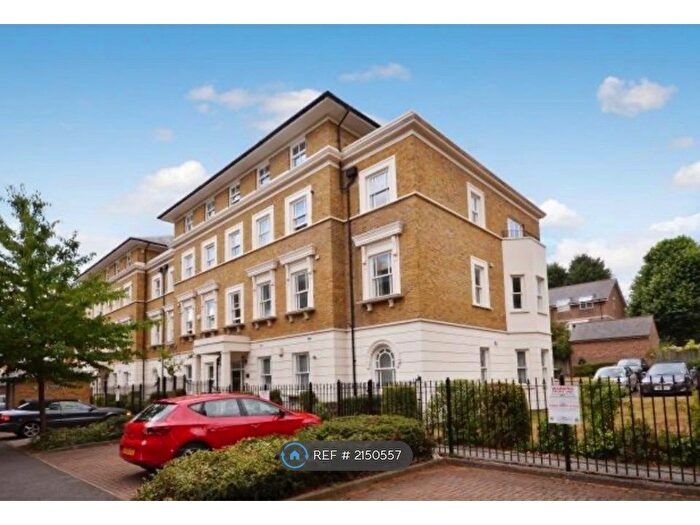 2 Bedroom Flat To Rent In Lloyd Villas, London, SE4