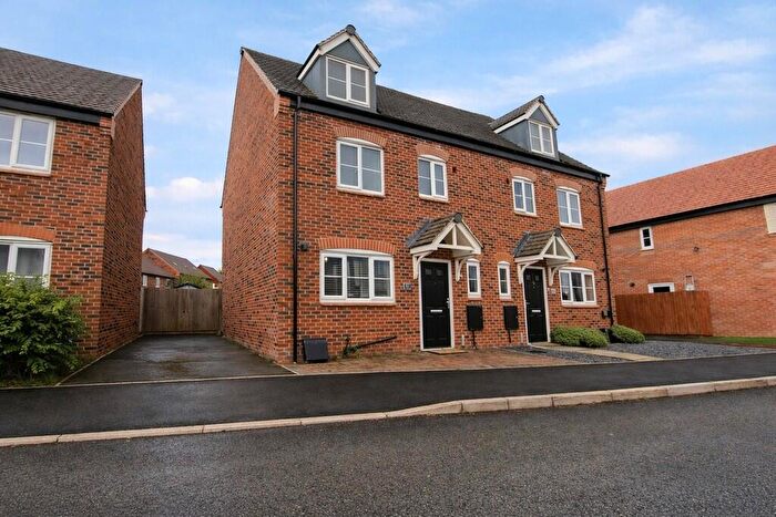 4 Bedroom Semi Detached House To Rent In Featherstone Road, Boulton Moor, Derby, DE24