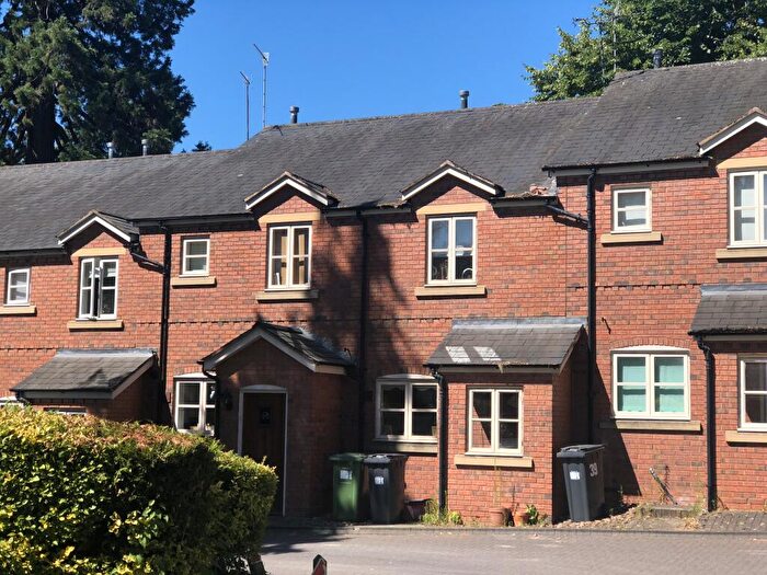 2 Bedroom Mews To Rent In Copps Road, Leamington, CV32