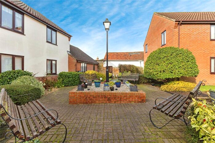 1 Bedroom Flat For Sale In Middleton Court, Wymondham, Norfolk, NR18