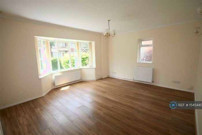 3 Bedroom Terraced House To Rent In Lancaster Road, Droylsden, Manchester, M43