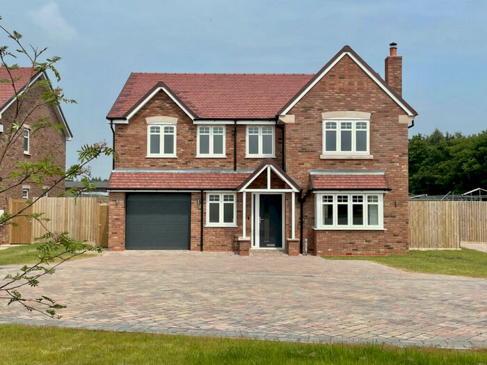 4 Bedroom Detached House For Sale In Long Bank, Bewdley, Worcestershire, DY12