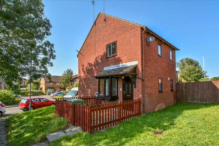 1 Bedroom End Of Terrace House To Rent In Senwick Drive, Wellingborough, NN8