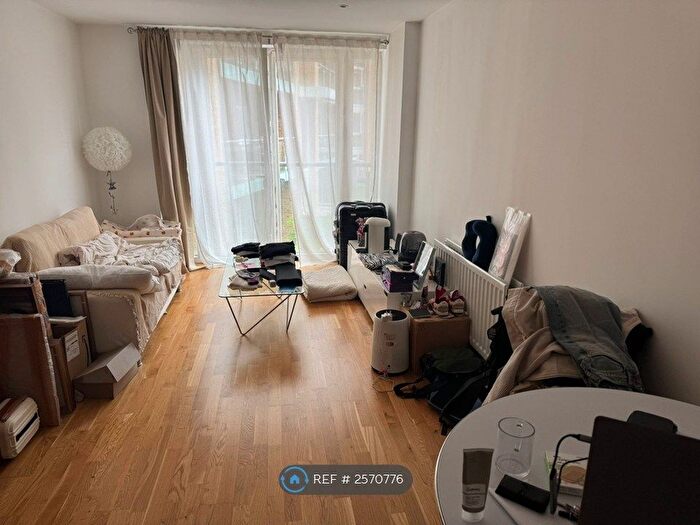 1 Bedroom Flat To Rent In Viridian Apartments, London, SW8