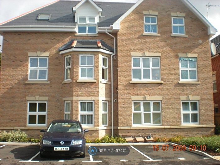 2 Bedroom Flat To Rent In Richmond Park Road, Bournemouth, BH8