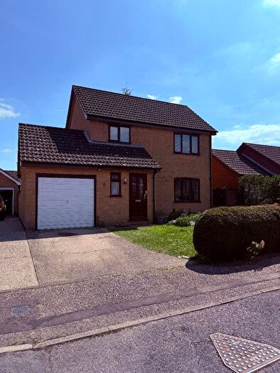 3 Bedroom Detached House To Rent In Violet Close, Attleborough, NR17