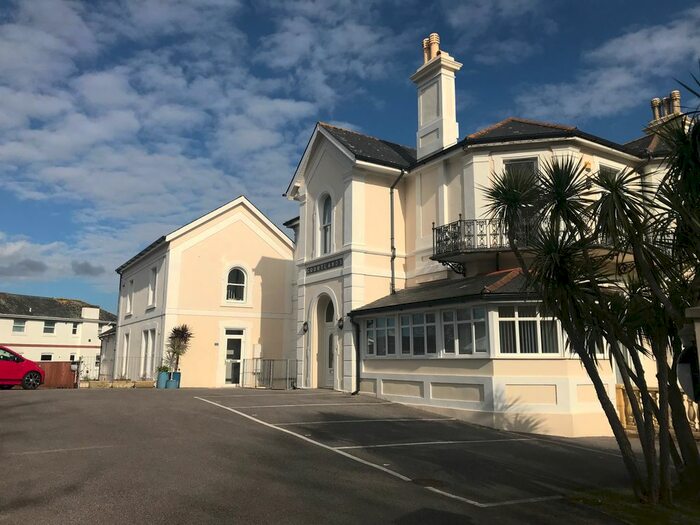 1 Bedroom Flat To Rent In Rawlyn Road, Torquay, TQ2