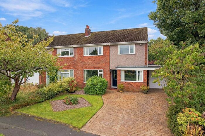 3 Bedroom Semi Detached House For Sale In Brabyns Road, Gee Cross, SK14