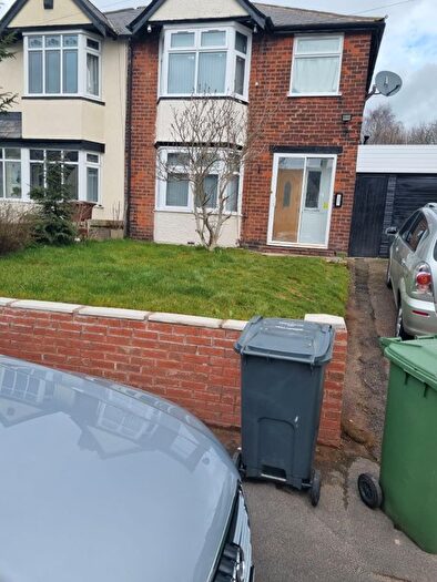 3 Bedroom Semi-Detached House To Rent In Forest Avenue, Walsall, WS3