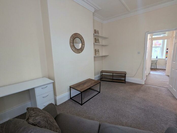 1 Bedroom Flat To Rent In Southside Street, Barbican *Zero Deposit Guarantee Available*, PL1