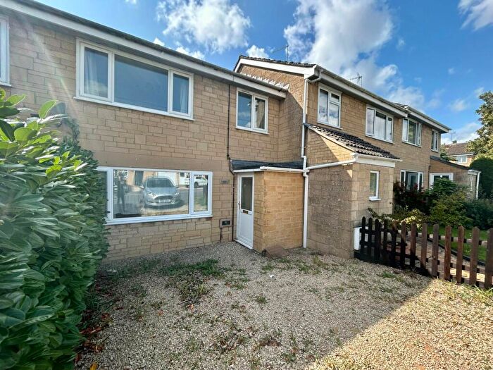 3 Bedroom Semi-Detached House To Rent In North Home Road, Cirencester, Gloucestershire, GL7