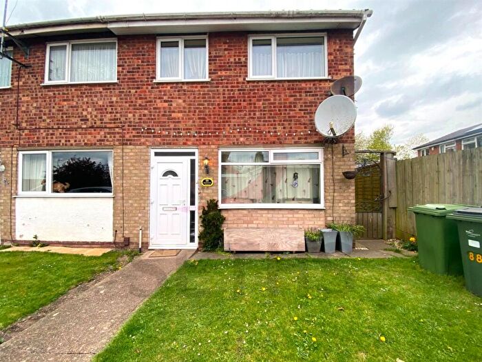 3 Bedroom Semi Detached House To Rent In Rosamund Avenue, Braunstone, Leicester, LE3