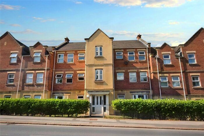 1 Bedroom Apartment To Rent In Whitehall Road, Leeds, West Yorkshire, LS12