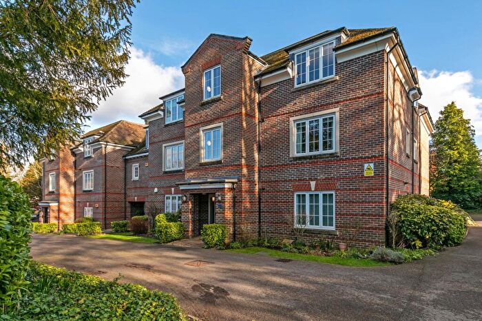 2 Bedroom Flat For Sale In Chilbolton Avenue, Winchester, SO22