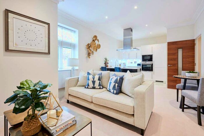 1 Bedroom Flat To Rent In Rainville Road, London W6