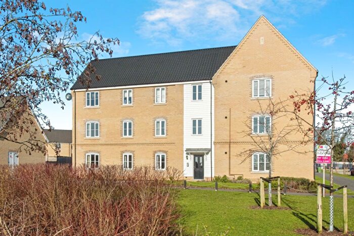 2 Bedroom Flat For Sale In Clyde Drive, Thetford, IP24