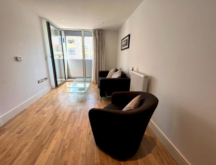1 Bedroom Flat To Rent In Dowells Street, Greenwich, SE10