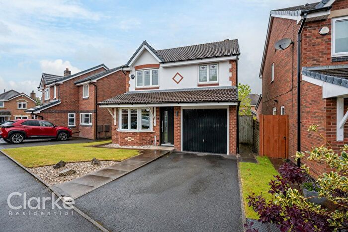 4 Bedroom Detached House For Sale In Haxey Walk, Horwich, Bolton, BL6