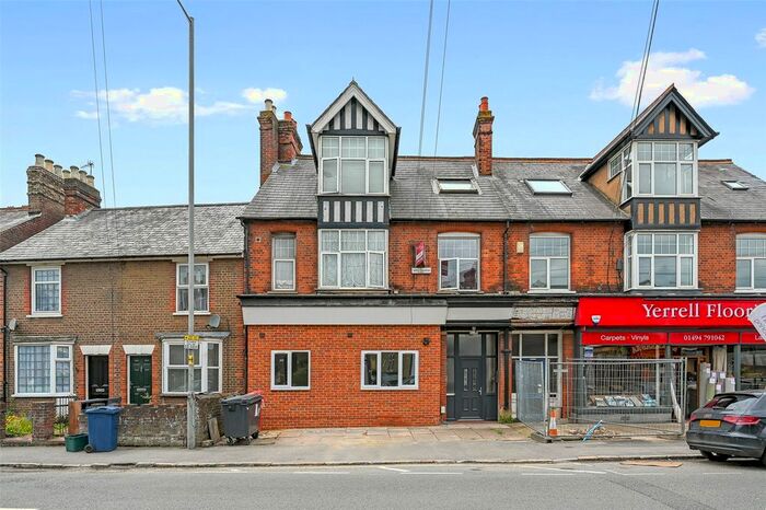 1 Bedroom Flat To Rent In Broad Street, Chesham HP5